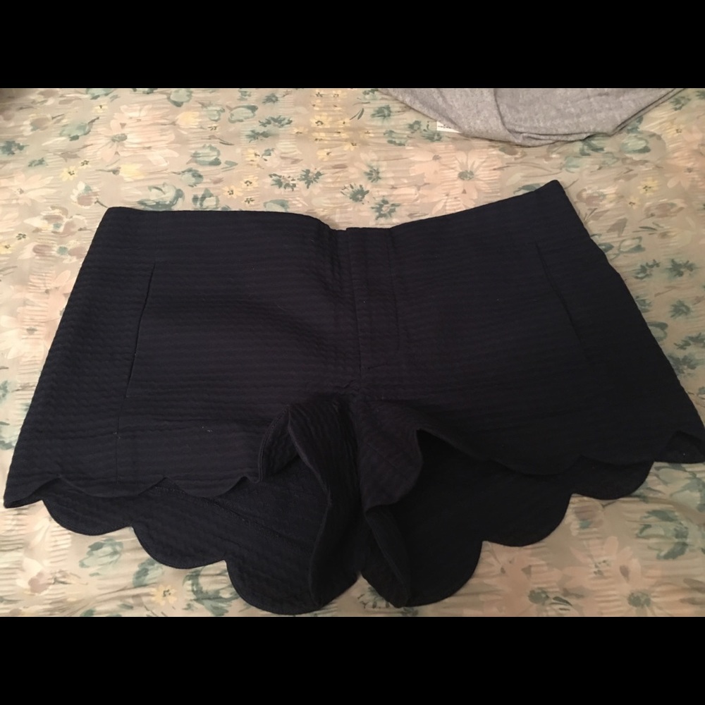 Lilly Pulitzer Navy Buttercup Shorts